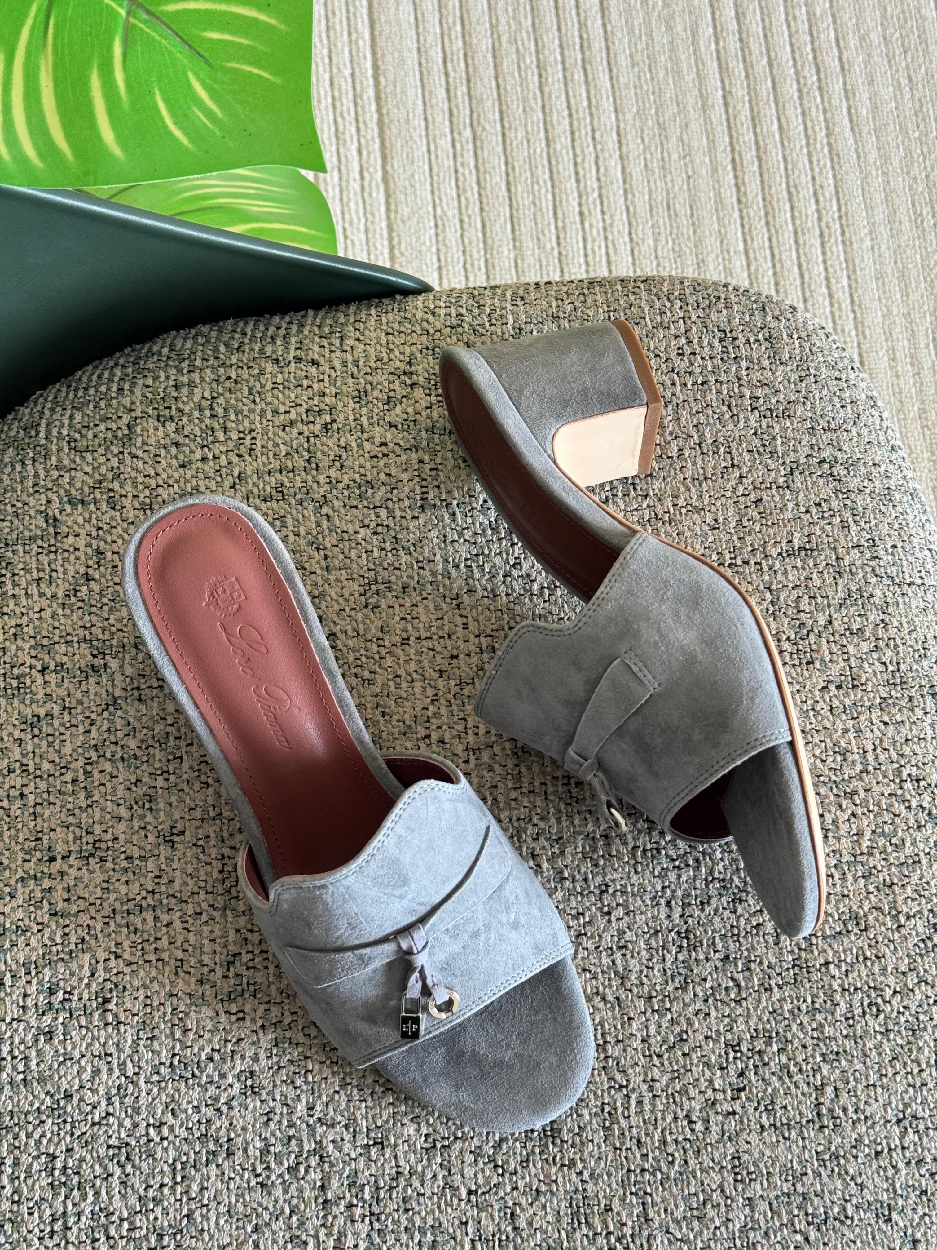Loro Paina Sandals