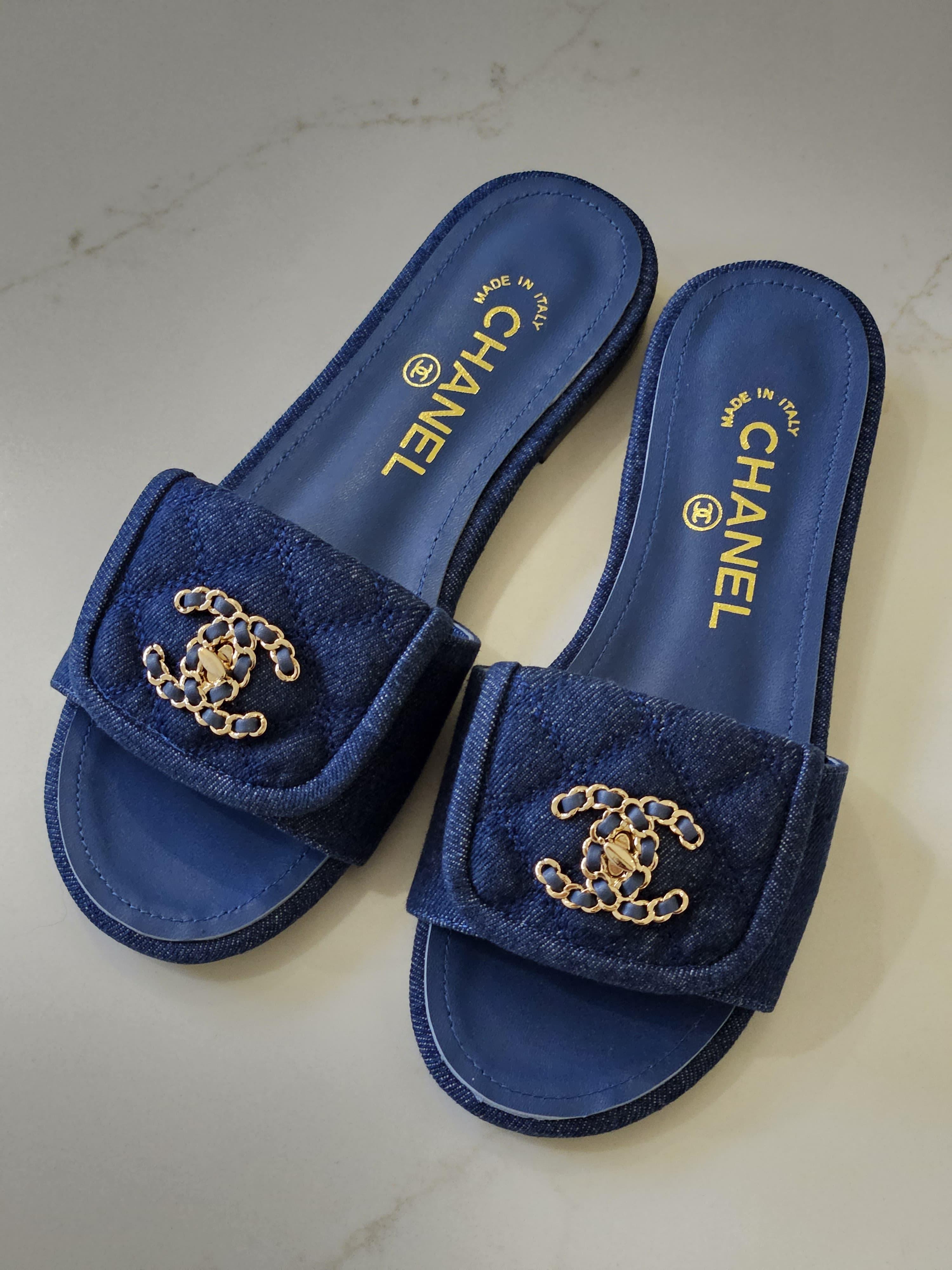 Chanel Lambskin Quilted Turnlock Flat