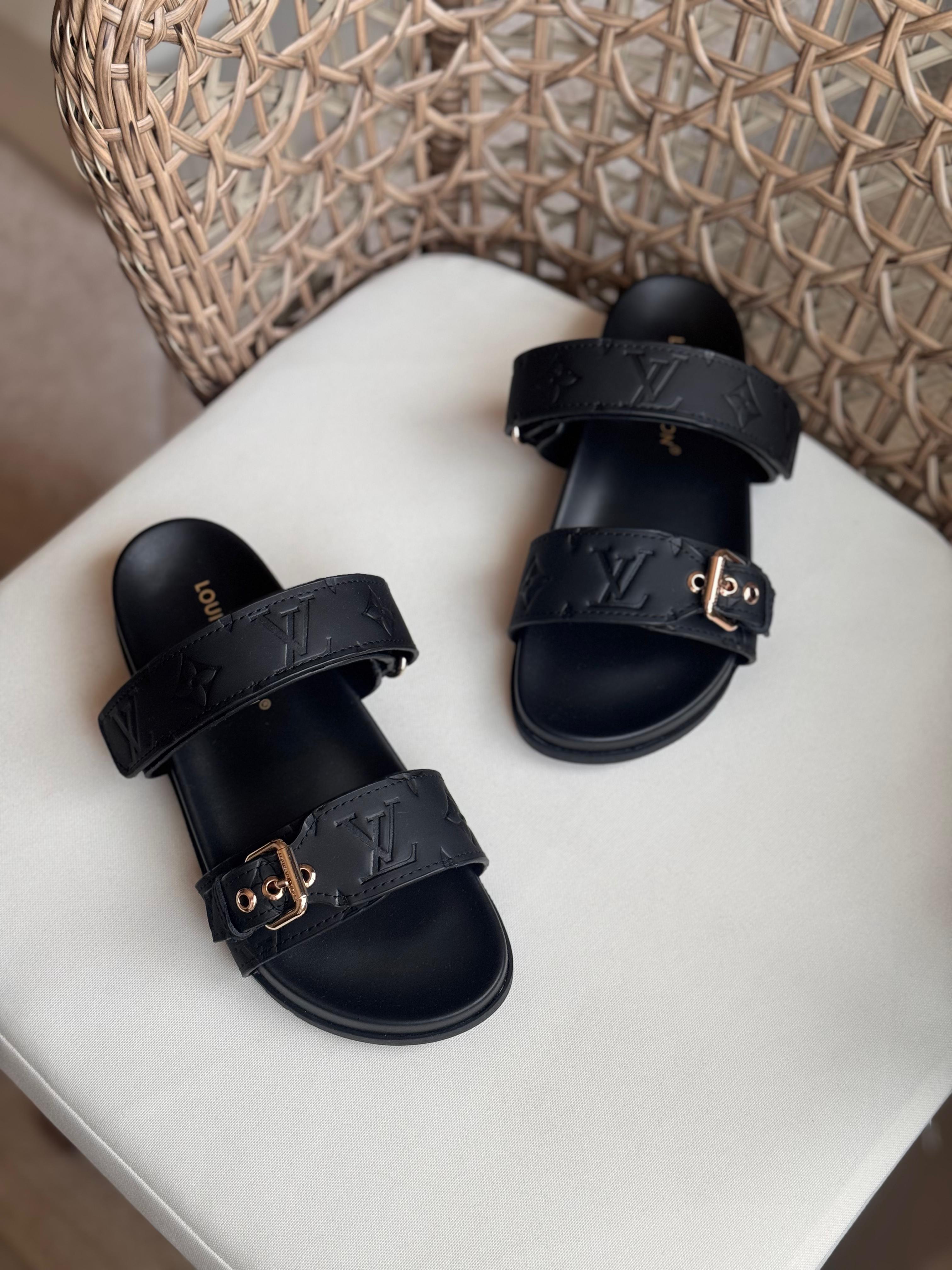 Louis Vuitton Pre-Loved Bom Dia flat sandals