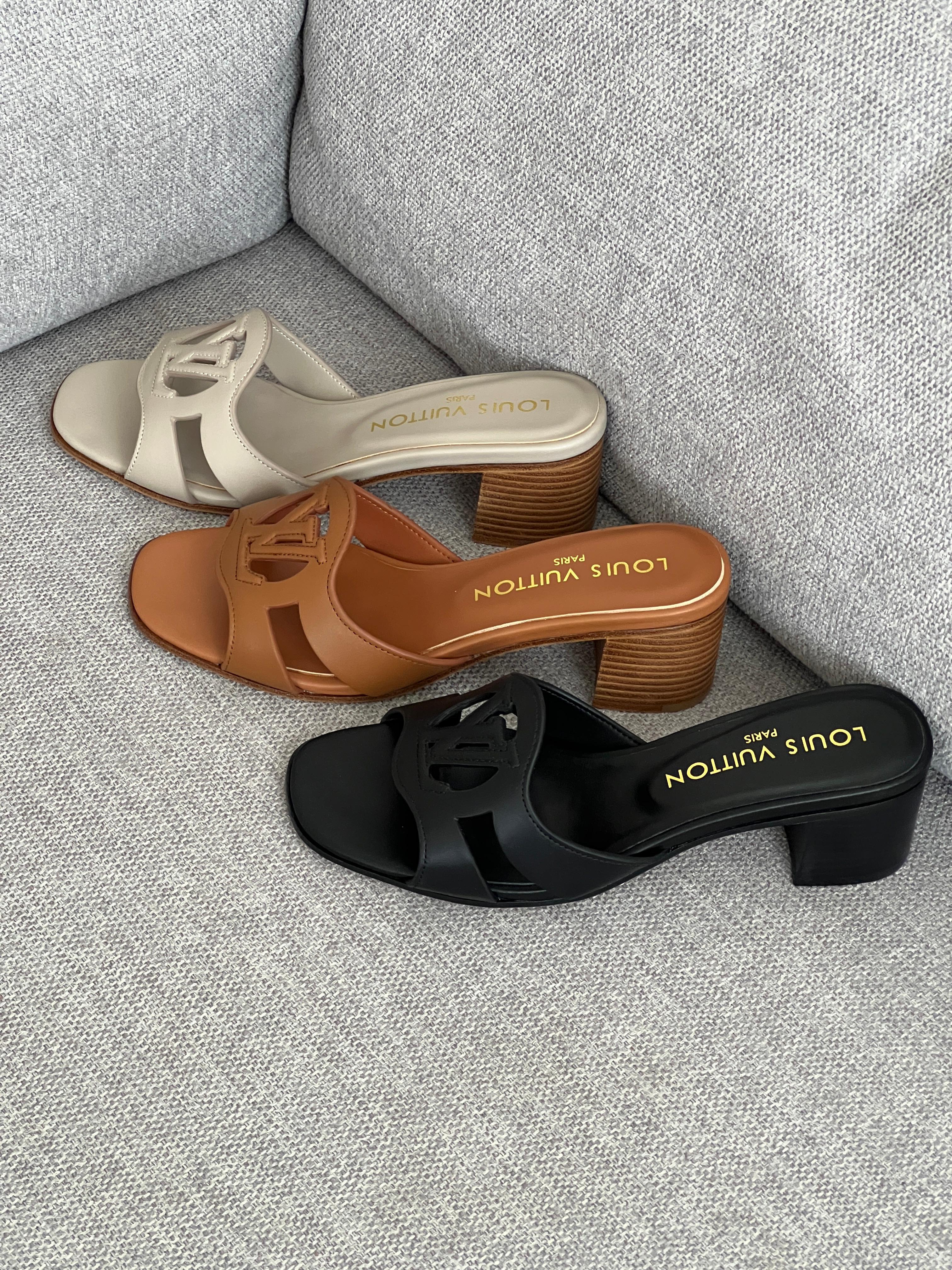 LV Isola Sandal