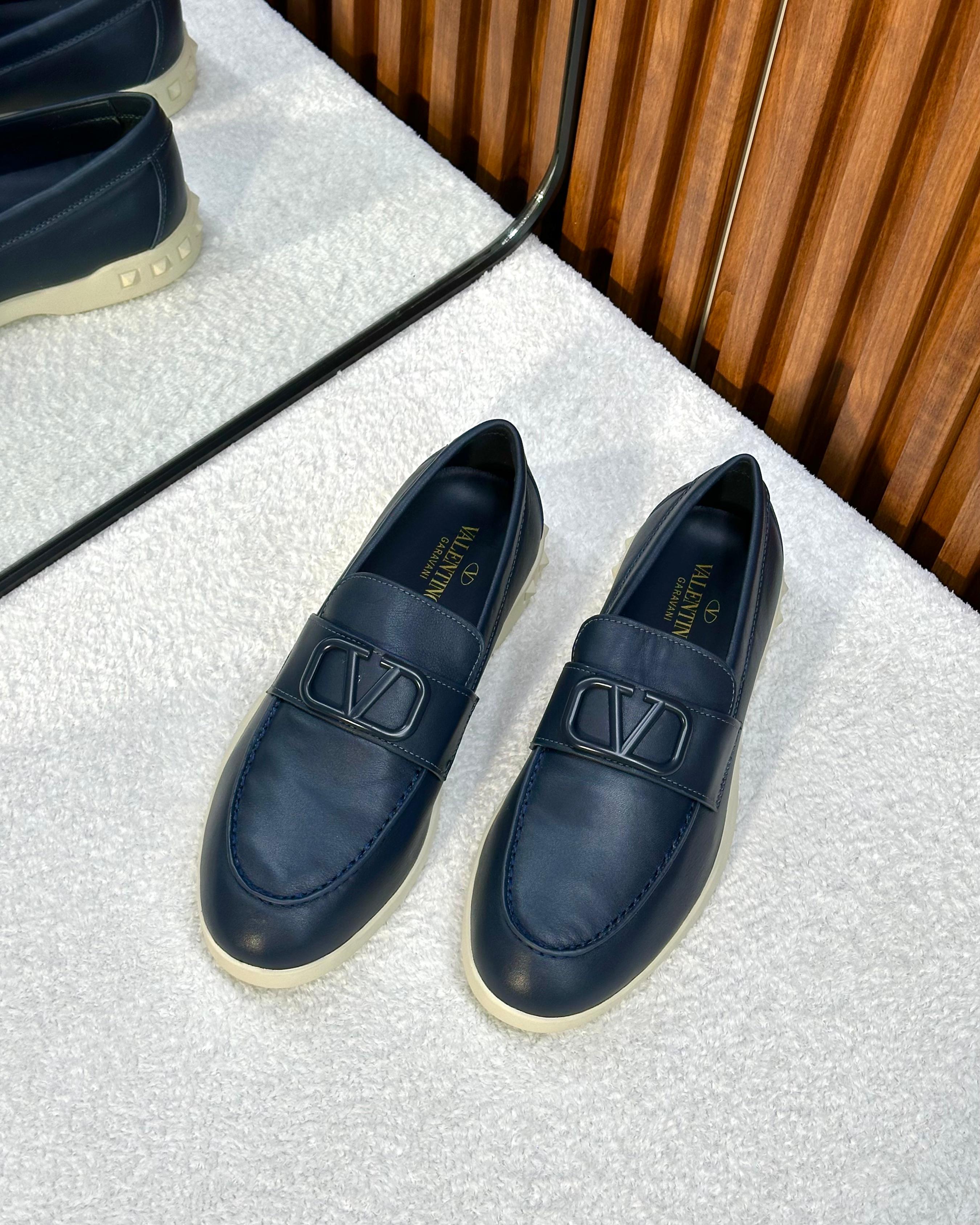 Valentino Garavani Leisure Flows Loafers