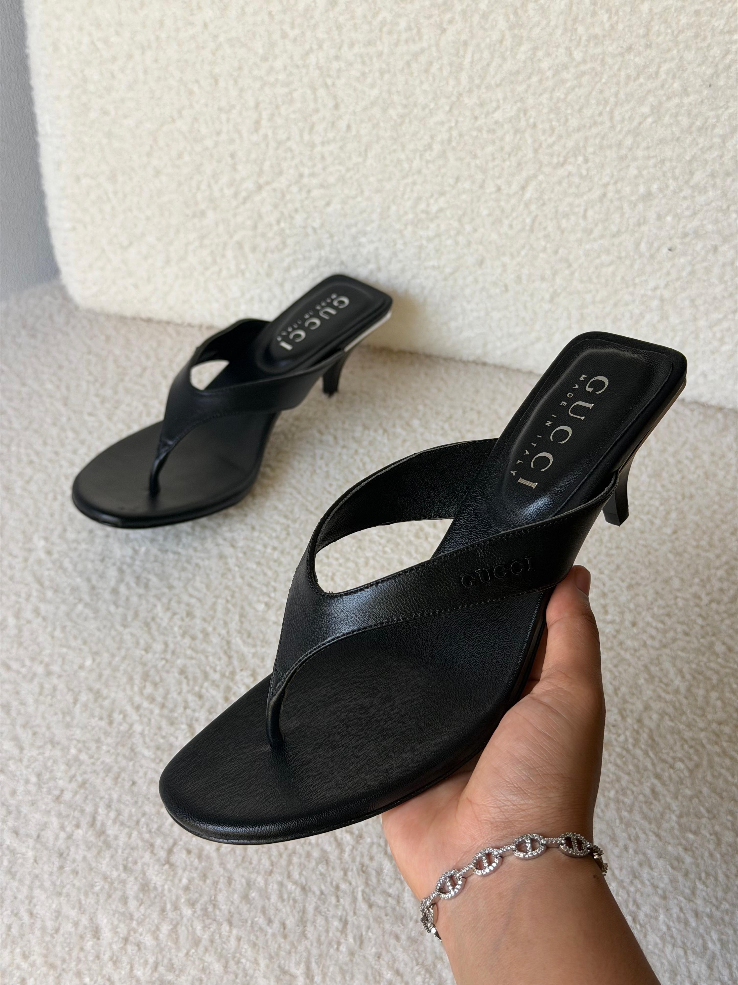 Gucci Vittoria thong sandals
