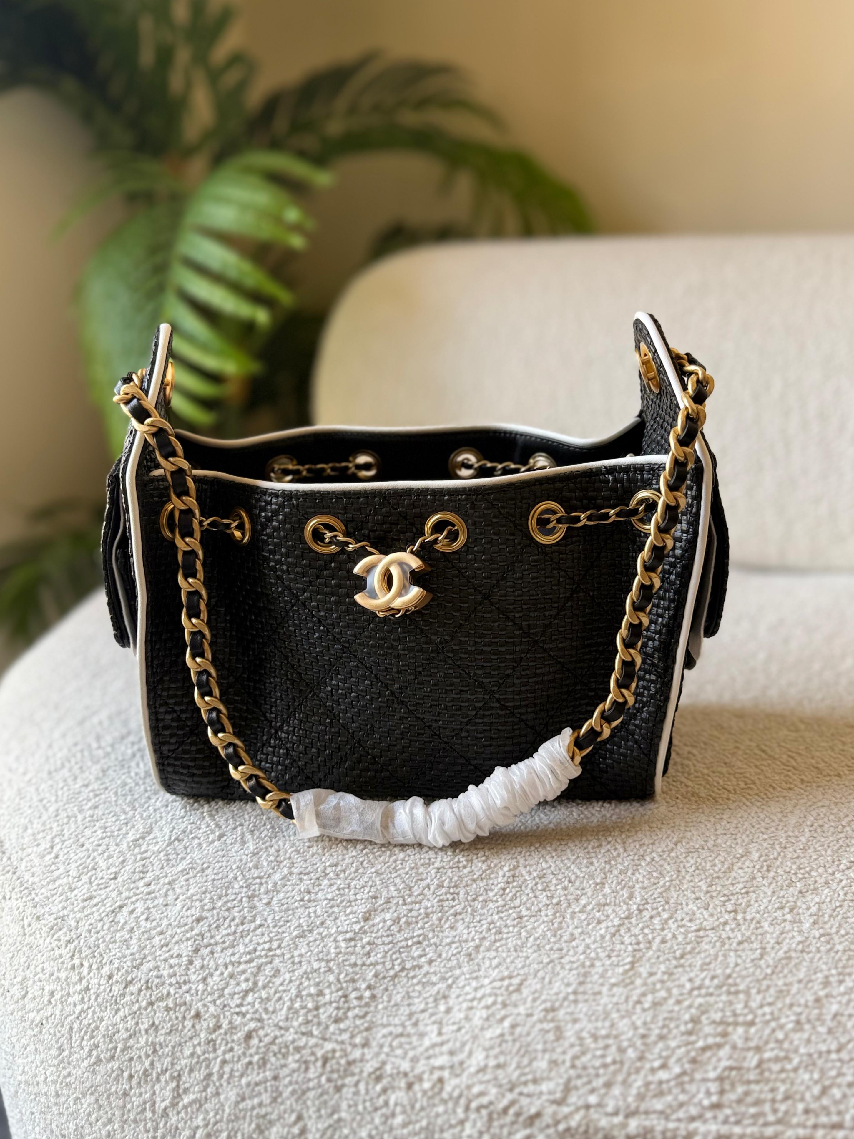 Chanel Small Tote 22 CM