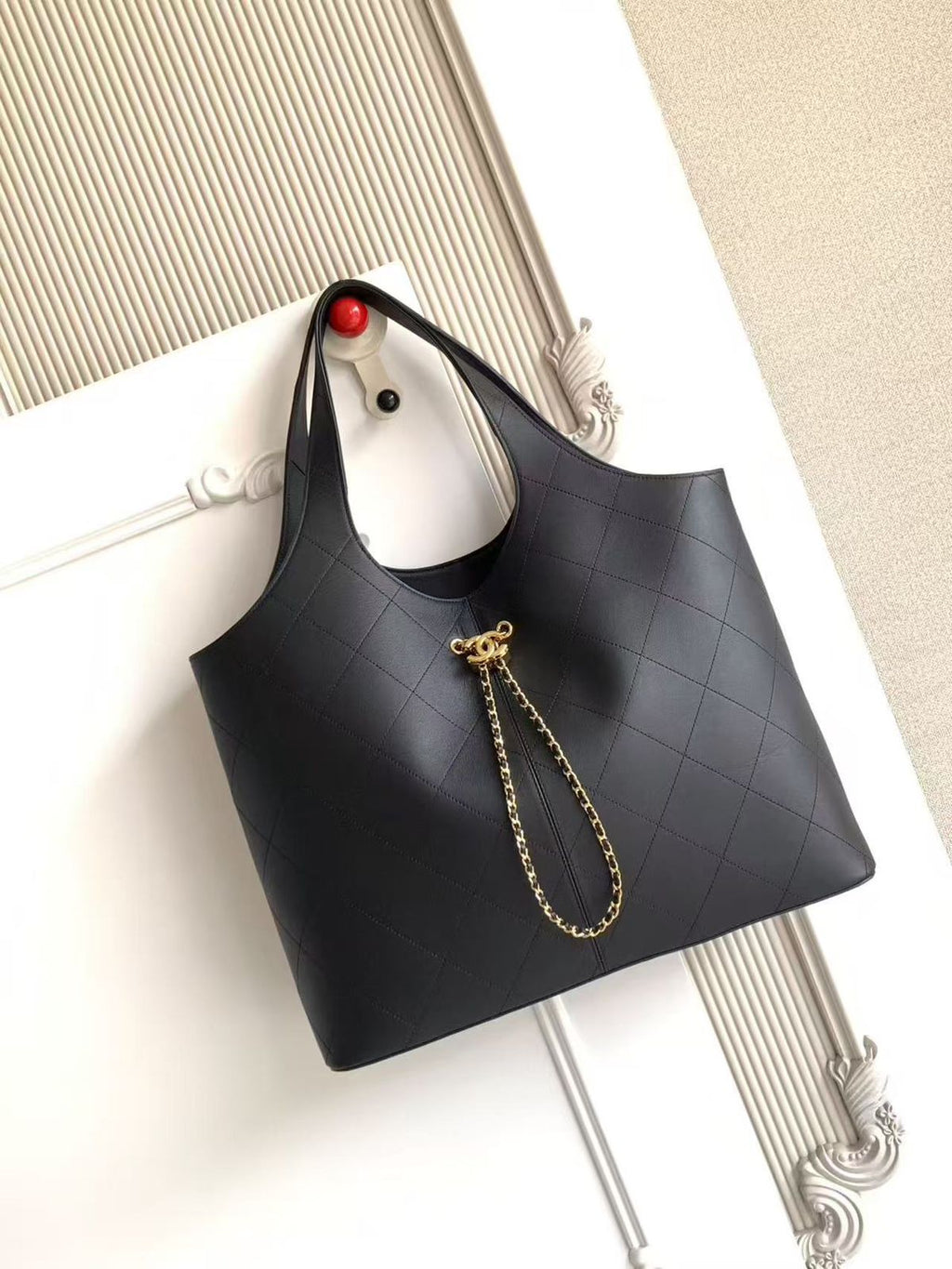 Chanel Maxi Hobo Bag — Black Calfskin, 25S 2025